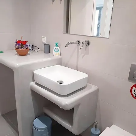 Cozy Town House דירה