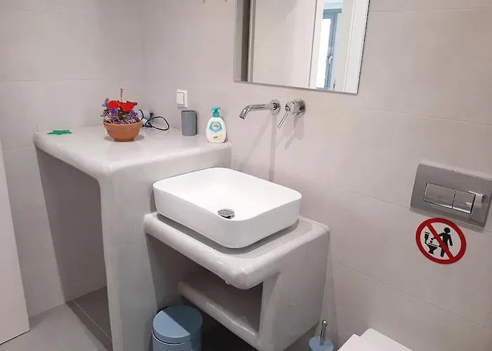 Cozy Town House Apartment